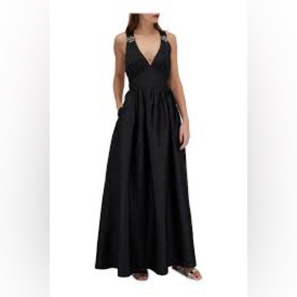 Sachin + Babi Kenzia Black Sleeveless V-Neck Gown